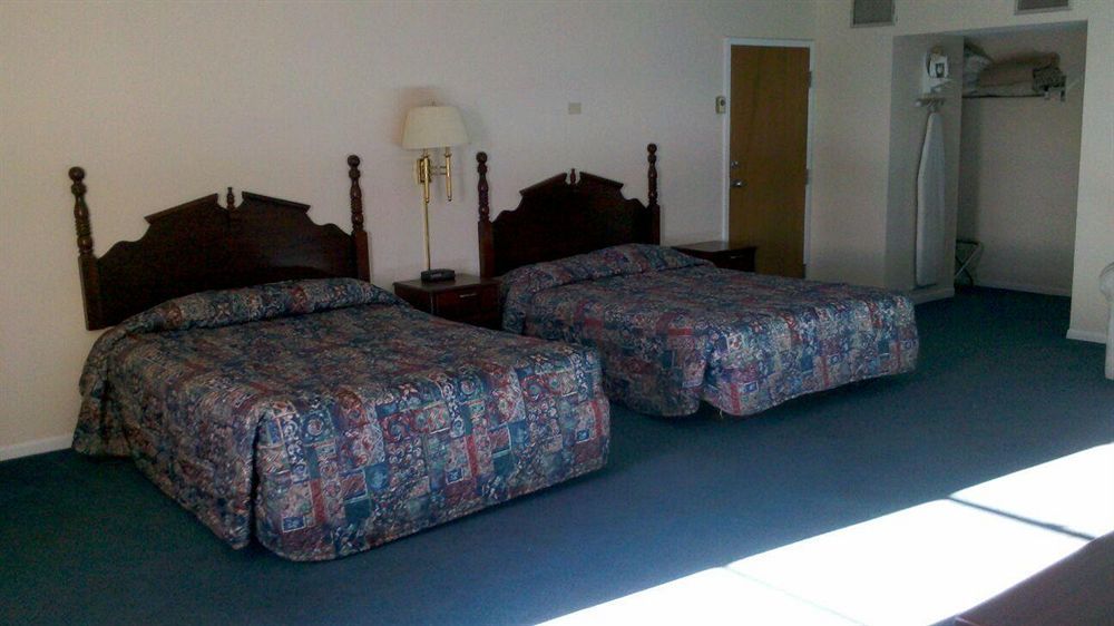 Swiss Chalet Inn Ruidoso Bagian luar foto