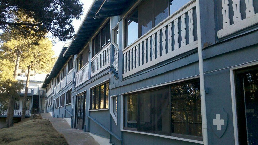 Swiss Chalet Inn Ruidoso Bagian luar foto