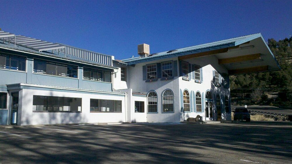 Swiss Chalet Inn Ruidoso Bagian luar foto